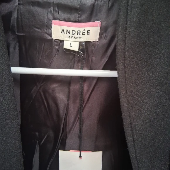 Andree By Unit Coat - Picture 6 of 7